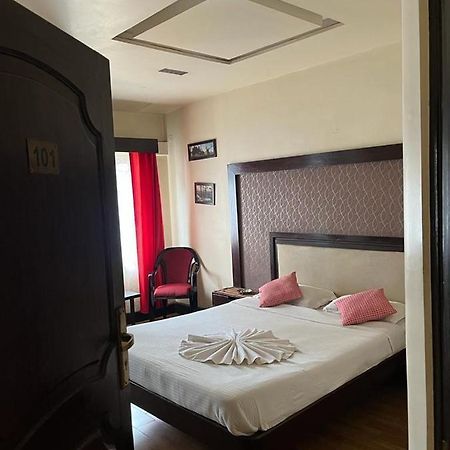 La Serene Stay Shillong Dış mekan fotoğraf