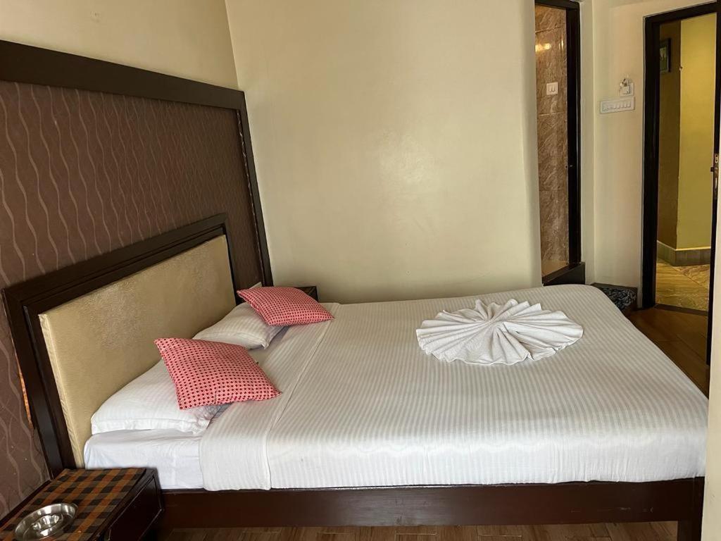 La Serene Stay Shillong Dış mekan fotoğraf